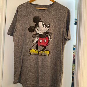 Disney Mickey Mouse Graphic Tee Shirt XL Gray Classic Cartoon Style